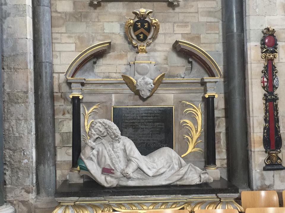 Lionel Lockyer's funeral monument, London (by Adrian Thomas) - 02.jpg